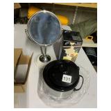 TABLETOP VANITY MIRROR, VACUVIN PINEAPPLE CORER
