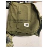 US MILITARY M17A1 CHEMICAL-BIOLOGICAL FIELD MASK