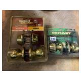 DEFIANT INTERIOR DOOR KNOBS, KWIKSET SECURITY