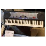 CASIO CTK-471 ELECTRONIC KEYBOARD W/ POWER