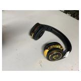 OVER-EAR HEADPHONES, BLACK AND GOLD FINISH,