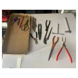 ASSORTED HAND TOOLS, INCL PLIERS, LOCKING PLIERS,