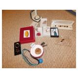GROUP OF JEWELRY INCL BRACELET, ETC.
