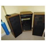 PIONEER STEREO SYSTEM WITH TURN TABLE CD