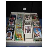BOX OF APPROX. 3,000 ASSORTED BASEBALL CARDS