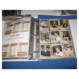 3 NOTEBOOKS WITH ASSORTED BASEBALL CARDS