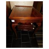 CHERRY SIDE TABLE WITH TURNED LEGS 24" X 18"