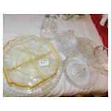 JUICER, 4 SECTION AMBER DISH, RUFFLE EDGE DISH