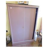 METAL 2 DOOR CABINET