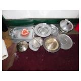 CASSEROLE HOLDER, ALUMINUM PLATES, ETC.