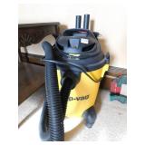 SHOP VAC LIKE NEW