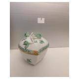 HEREND COVERED HEART SHAPED DISH; #1000/80; 4"