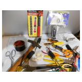 BOX TOOLS; HAMMERS, SCREW DRIVERS, READY RATCHET