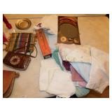 LEATHER BAG VINTAGE; SIGN, I