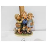 GOEBEL "FOLLOW THE LEADER"; MEASURES 6.5" TALL