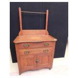OAK ANTIQUE WASHSTAND WITH TOWEL BAR 30" W X 16