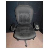 BEAUTIFUL OFFICE CHAIR MULTI ADJUSTMENTS HEAD,