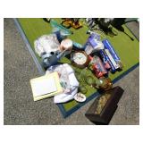 KITCHEN GROUP FOUL, SARAN, GOLD OVERLAY BOWLS,