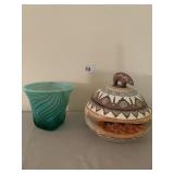 Navajo pottery covered box 5" w/ inset # 20/477 ha