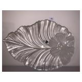 Mikasa Hibiscus Frost center pc. plate new in box