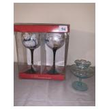 Set of 4 glasses and small vase