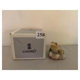 Lladro - Natures Observer 3" H in OB