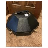 Travel hat box with adjustable interior to hold