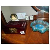 Snow globe, Dishes etc.