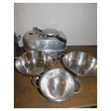 ROASTER, 3 STRAINERS, OMELETTE PAN