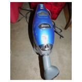SHARK VACCUUM