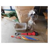 DOLL DECOR BASKET AND 2 UMBRELLAS