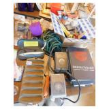 CAST IRON SKILLET, LIGHT TIMERS, SCREW DRIVE