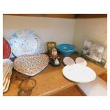 ASSORTED DECO SERVING PLATES