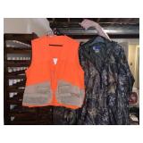 XXL BILL MASS JACKET WITH HOOD AND ORANGE VEST