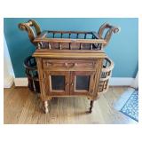 SERVING PIECE WITH HANDLES 2 DOORS CURVED