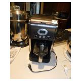 COFFEE MAKER CUISINART BLACK AND STAINLESS 14