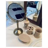 MAGNIFIER MIRROR AND 4 PC BATH SET