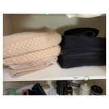 BEIGE TOWELS SET & BLACK TOWEL SET