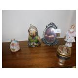 HAND PAINTED GERMAN VASE3 1/4" , JAPAN GIRL HOLD-