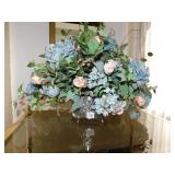 DECORATIVE SILK FLOWERS IN PLANTER