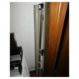 SLIDE PROJECTOR, SCREEN