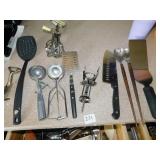 UTENSILS, ICE CREAM SCOOP, HAND MIXER