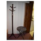 LIGHT WEIGHT COAT POLE 1 ROD CHIP IN CORNER &