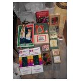 GARLAND, PLASTIC VINTAGE FRUIT, AND TOTE