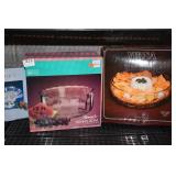 SERV ING  BOWL, CHIP AND DIP, PEDESTAL DISH