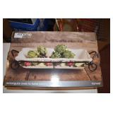 OVEN TO TABLE BAKING DISH