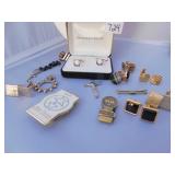 GEOFFREY BEENE PUTTER CUFF LINKS, MARIO LEMIEUX