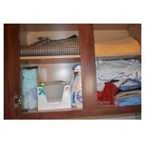 GROUP INCLUDING LINT LIZARD, TOWELS, FEBREZE,CAP