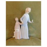 NAO BY LLADRO MOTHER AND CHILD IN NIGHTDRESSES -