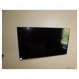 VIZIO TV 40" (BRACKET NOT INCLUDED)